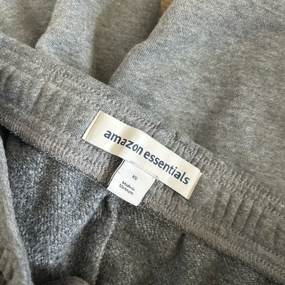 Amazon Essentials Elastic Waist Charcoal Size XS Jogger Pants - Picture 2 of 4